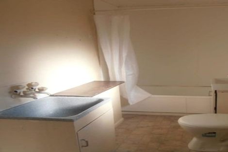 Photo of property in 1/68 Titirangi Road, New Lynn, Auckland, 0600