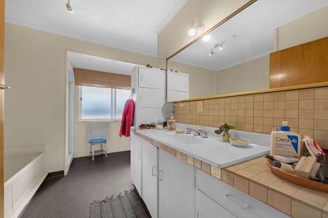 Photo of property in 22 Aputa Avenue, Te Puru, Thames, 3575