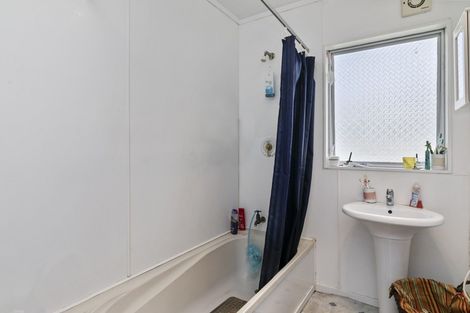 Photo of property in 2/3 Hewer Crescent, Naenae, Lower Hutt, 5011