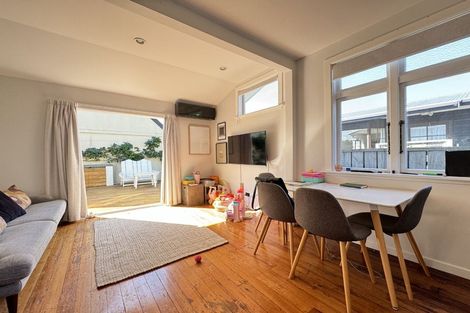 Photo of property in 83 Miramar Avenue, Miramar, Wellington, 6022