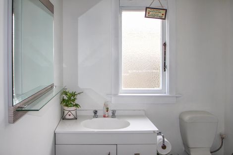 Photo of property in 5 Conway Street, Oamaru North, Oamaru, 9400