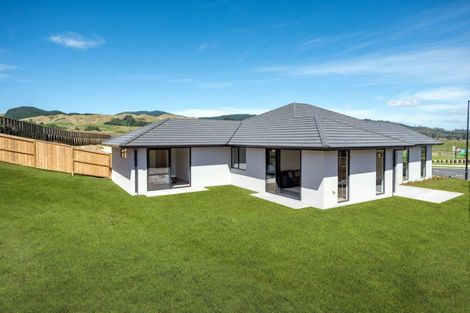 Photo of property in 44 Kohekohe Drive, Owhata, Rotorua, 3010