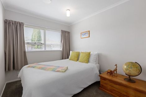 Photo of property in 51 Lakeside Drive, Orewa, 0931