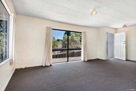 Photo of property in 139 Moire Road, West Harbour, Auckland, 0618