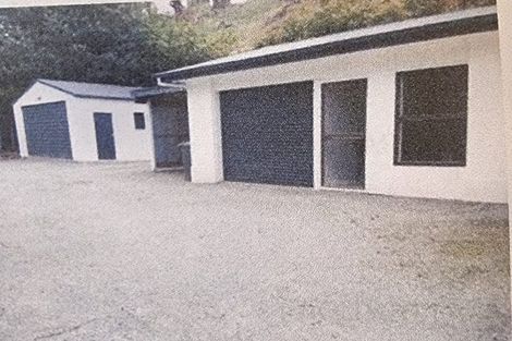 Photo of property in 10 Iona Street, Lawrence, 9532