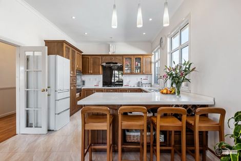 Photo of property in 389 Jackson Street, Petone, Lower Hutt, 5012