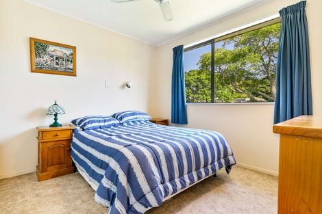 Photo of property in 1/14 Compass Place, Te Atatu Peninsula, Auckland, 0610
