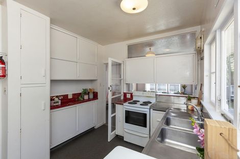 Photo of property in 26-28 Ruahine Street, Paraparaumu, 5032