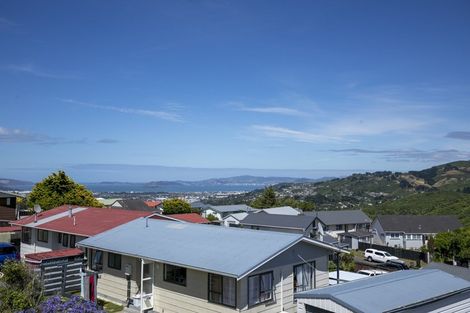 Photo of property in 6a Mossburn Grove, Kelson, Lower Hutt, 5010