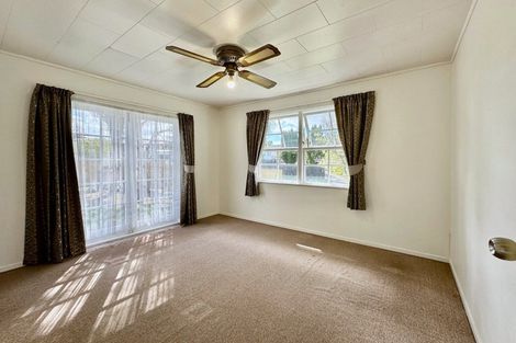 Photo of property in 10 Carter Place, Manurewa, Auckland, 2102