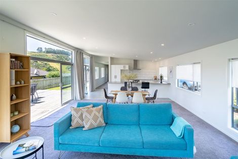 Photo of property in 4 Glendermid Close, Sawyers Bay, Port Chalmers, 9023