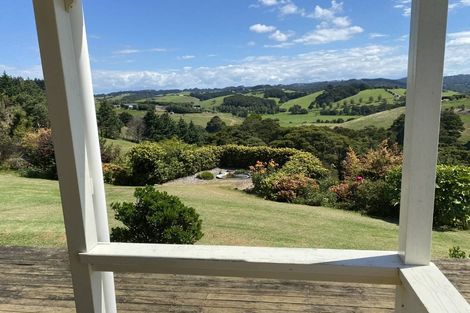 Photo of property in 301 Campbell Road, Parua Bay, Onerahi, 0192