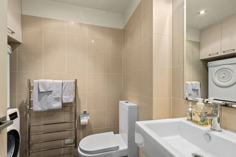 Photo of property in 9 Little Compton Mews, Snells Beach, 0920