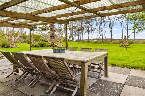 Photo of property in 145 Jones Road, Tawharanui Peninsula, Warkworth, 0986
