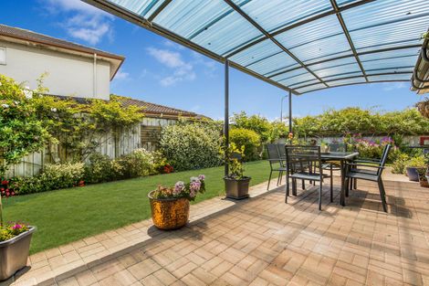 Photo of property in 11 Belfry Place, Wattle Downs, Auckland, 2103