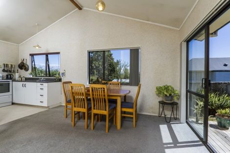 Photo of property in 2/266 The Ridgeway, Stoke, Nelson, 7011