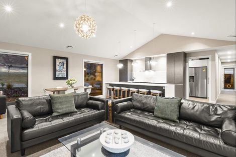 Photo of property in 1 Cunninghams Drive, Jacks Point, Queenstown, 9371