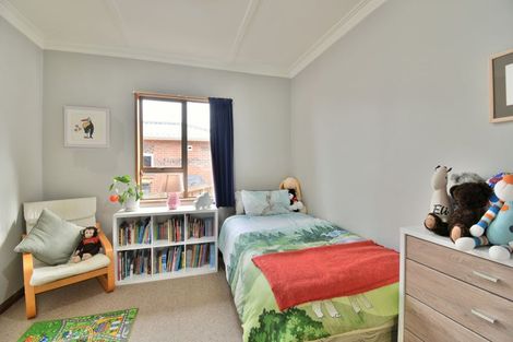 Photo of property in 303 Main South Road, Green Island, Dunedin, 9018