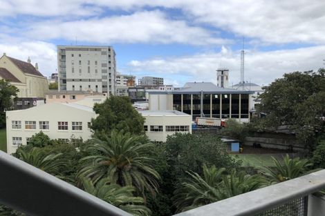Photo of property in Scotia Tower Apartments, 8f/8 Scotia Place, Auckland Central, Auckland, 1010
