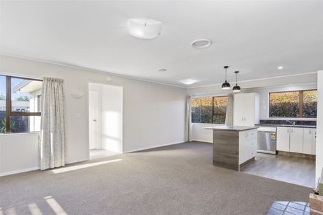 Photo of property in 56a Queen Road, Bellevue, Tauranga, 3110