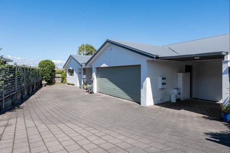 Photo of property in 75b Harvey Street, Waipahihi, Taupo, 3330