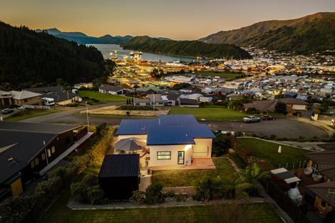Photo of property in 29 Harbour View Heights, Picton, 7220