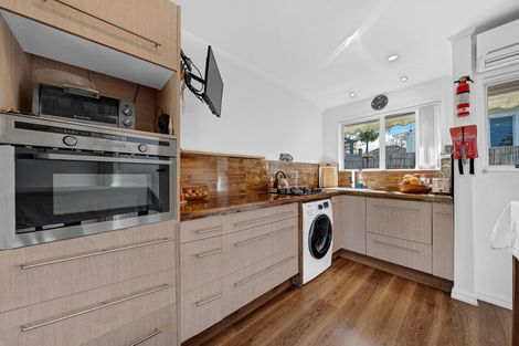 Photo of property in 3/1 Ribblesdale Road, Henderson, Auckland, 0612