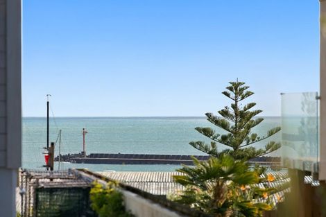 Photo of property in 3/30 Whiteley Street, Moturoa, New Plymouth, 4310