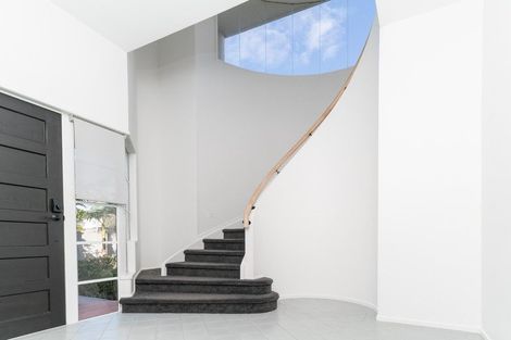 Photo of property in 1/2 Ocean View Road, Milford, Auckland, 0620