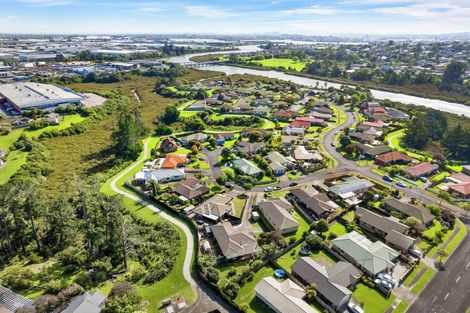 Photo of property in 10 Lutana Place, Burswood, Auckland, 2013