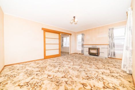 Photo of property in 6 Ellesmere Crescent, Highbury, Palmerston North, 4412