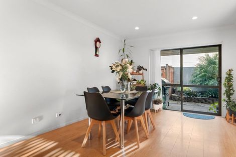 Photo of property in 8 Scotsmoor Drive, Wattle Downs, Auckland, 2103