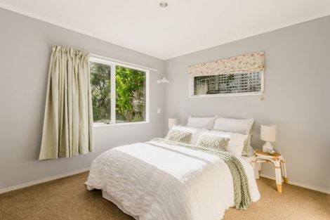 Photo of property in 18 Kohutuhutu Road, Raumati Beach, Paraparaumu, 5032