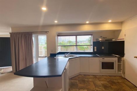 Photo of property in 1/72 Millhouse Drive, Northpark, Auckland, 2013