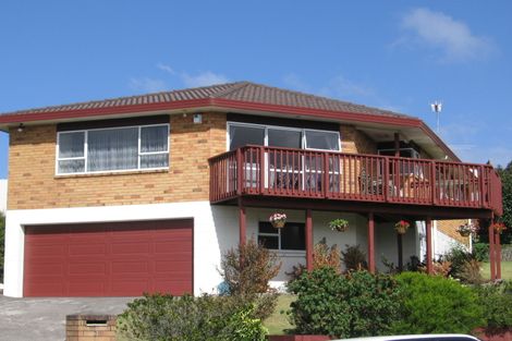 Photo of property in 21 Millstream Drive, Henderson, Auckland, 0610