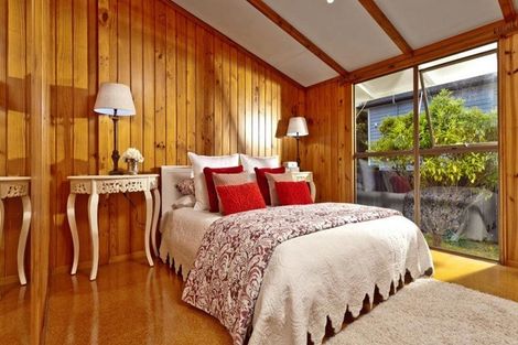 Photo of property in 10 Phillipa Place, Browns Bay, Auckland, 0630