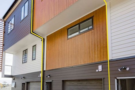 Photo of property in 2/6c William Roberts Road, Pakuranga, Auckland, 2010