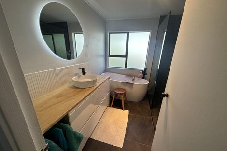 Photo of property in 29 Amber Grove, Birchville, Upper Hutt, 5018