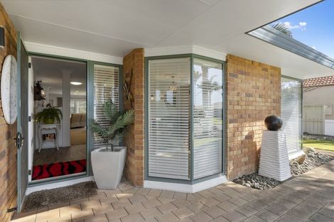 Photo of property in 15 Montego Drive, Papamoa Beach, Papamoa, 3118