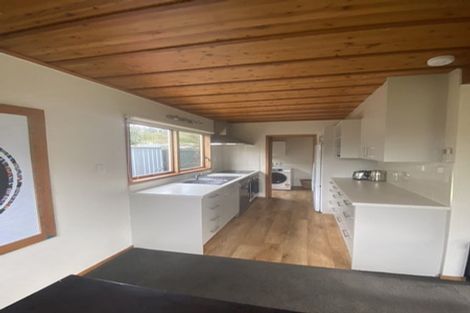 Photo of property in 2/41 Taupata Street, Redcliffs, Christchurch, 8081