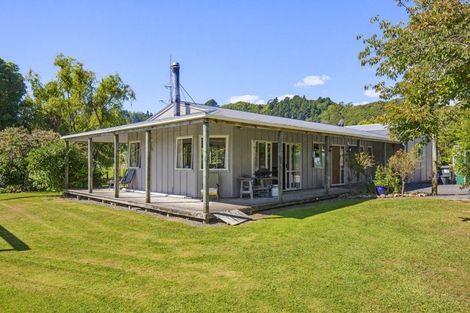 Photo of property in 63 South Manakau Road, Manakau, Otaki, 5583