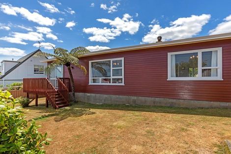Photo of property in 20 Spinnaker Drive, Whitby, Porirua, 5024