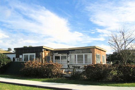 Photo of property in 1 Grey Street, Bay View, Napier, 4104