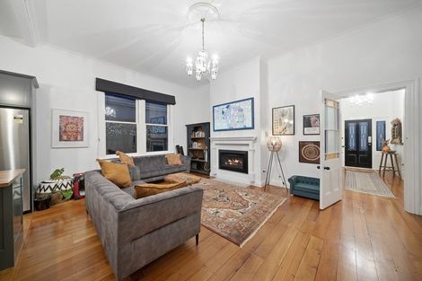 Photo of property in 240 Sutherland Road, Lyall Bay, Wellington, 6022