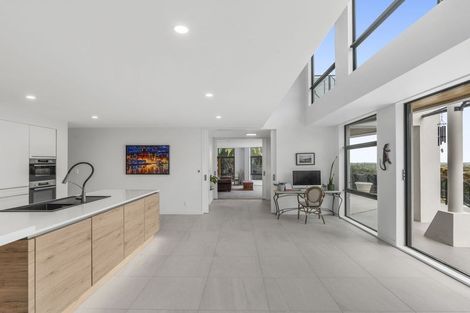 Photo of property in 35 Major Aitken Drive, Huntsbury, Christchurch, 8022