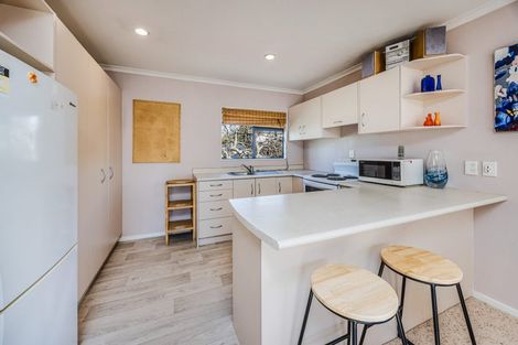 Photo of property in 15 Fields Road, Manurewa, Auckland, 2102