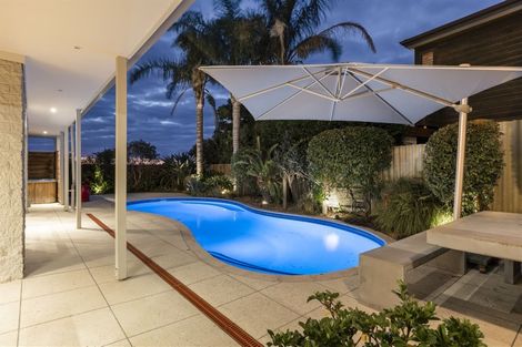 Photo of property in 11 Antilla Place, Half Moon Bay, Auckland, 2012