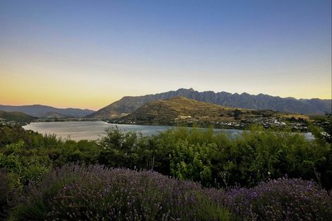 Photo of property in 5 Sunrise Lane, Queenstown, 9300