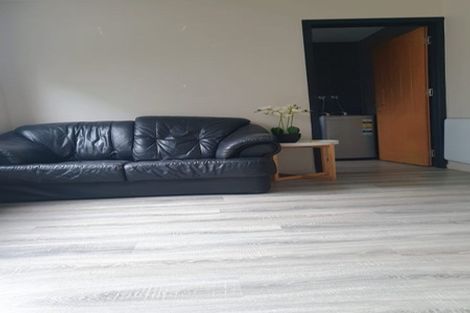 Photo of property in 208 Don Buck Road, Massey, Auckland, 0614