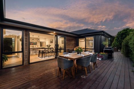 Photo of property in 10 Chadlington Way, Lower Shotover, Queenstown, 9304